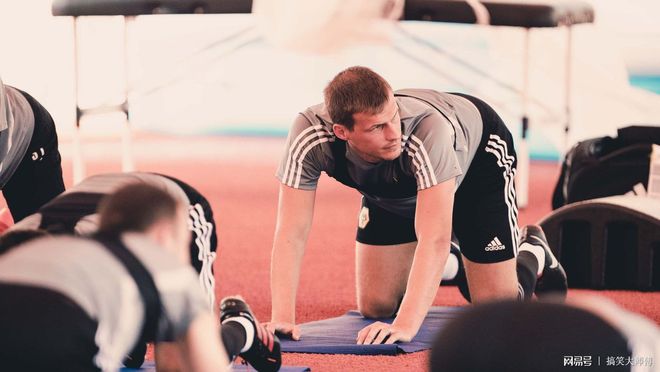 加时末段体能课后,纽卡斯尔内部沟通备战亚洲杯,底气十足,细节决定成败的简单介绍 加时末段体能课后,纽卡斯尔内部沟通备战亚洲杯,底气十足,细节决定成败的简单介绍