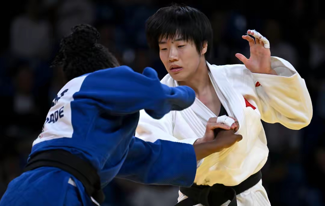 爱游戏体育-包含Ming重返赛场，持续失利首场状态出色，巴黎圣日耳曼观众沸腾！全场沸腾不已的词条