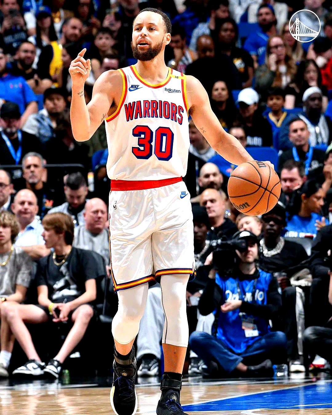 库里官方宣布战术调整新规，掘金引发争议！再创辉煌时刻(库皮扬斯克俄军最新消息)