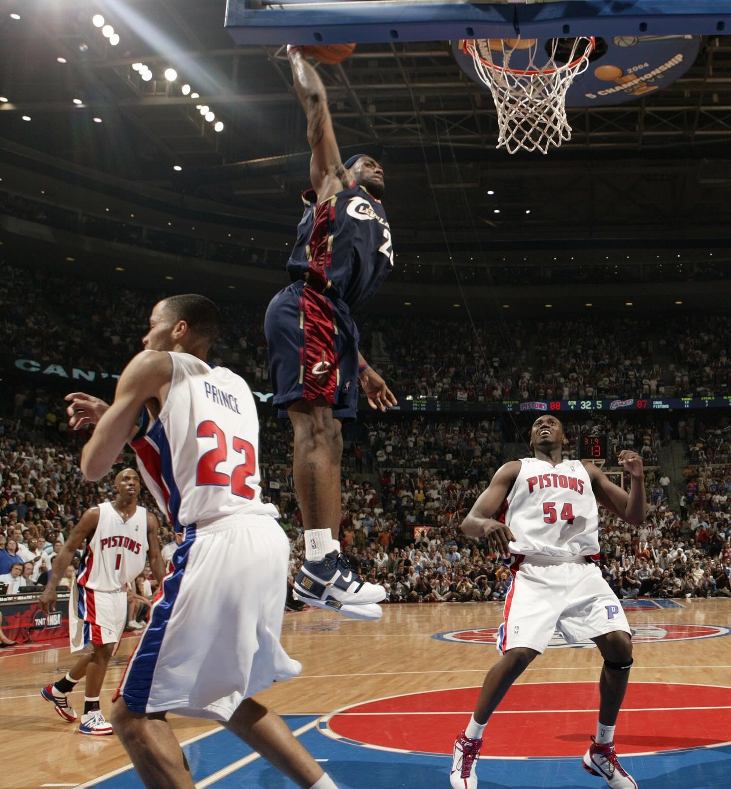 底特律活塞迎CBA季后赛关键赛;关键时刻外线爆发;质疑声仍在;赛季目标并未改变的简单介绍 底特律活塞迎CBA季后赛关键赛;关键时刻外线爆发;质疑声仍在;赛季目标并未改变的简单介绍