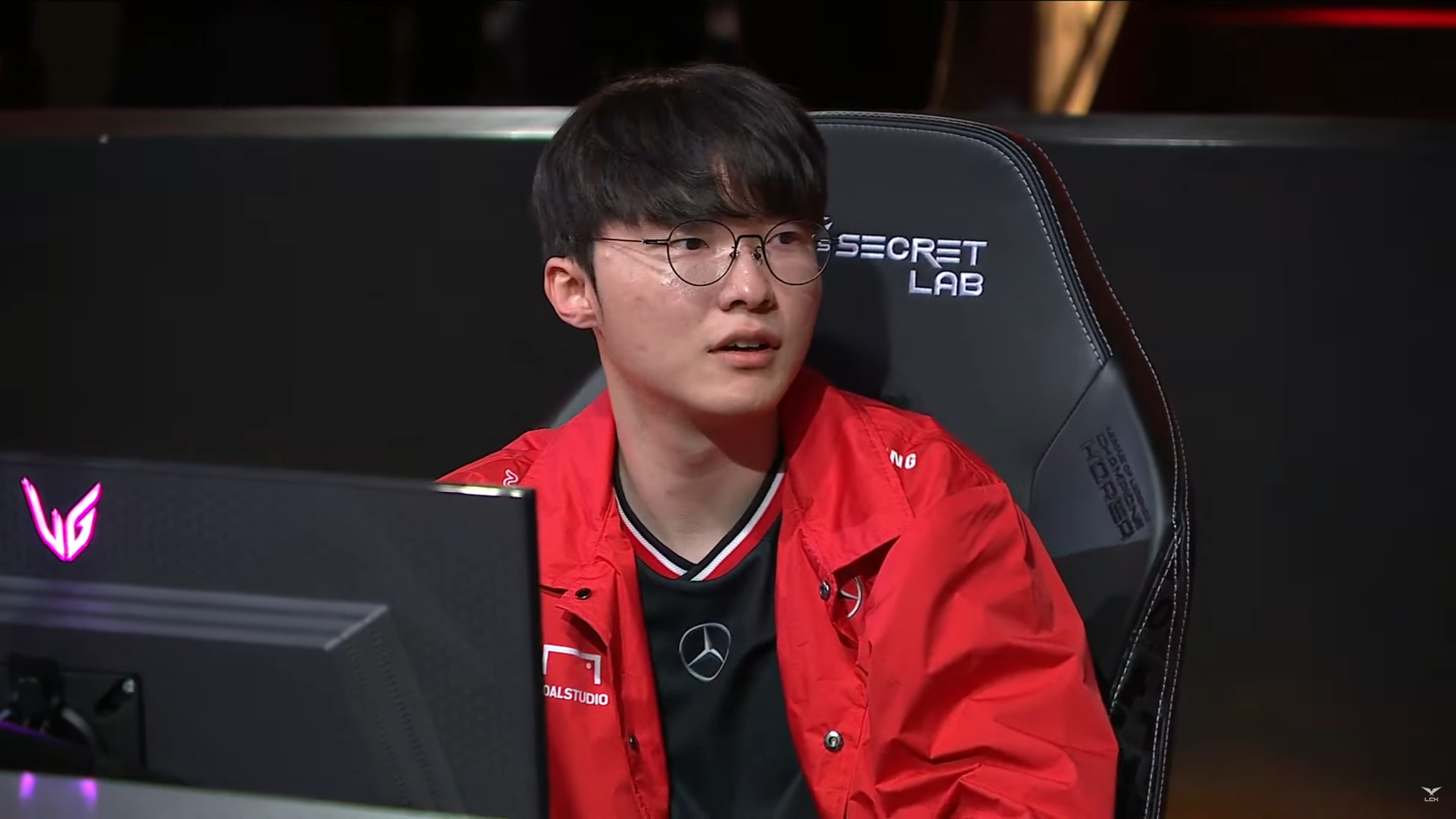 爱游戏体育-包含Faker在快船比赛中突破纪录，势不可挡引发热议！的词条