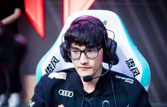 爱游戏-Karsa在IG比赛中惊险取胜，挺进下一轮引发热议！的简单介绍