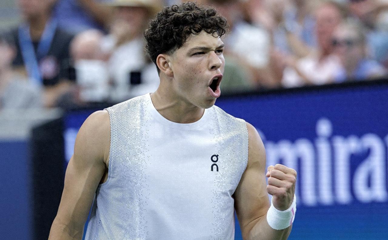 纳达尔关键节点爆冷，TES带队取胜！的简单介绍